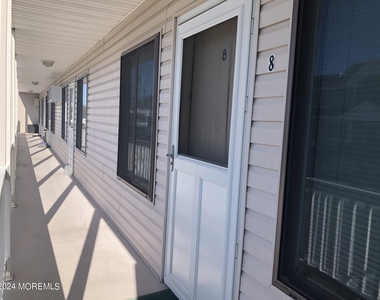 1401 Boulevard - Photo Thumbnail 2