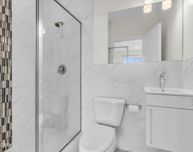 521 Lake Avenue - Photo Thumbnail 12