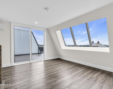 521 Lake Avenue - Photo Thumbnail 11