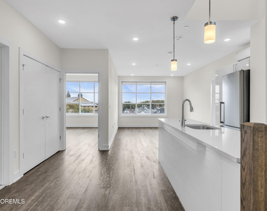 521 Lake Avenue - Photo Thumbnail 1