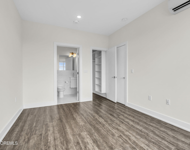 521 Lake Avenue - Photo Thumbnail 3