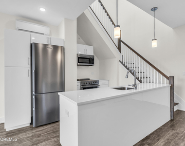 521 Lake Avenue - Photo Thumbnail 4