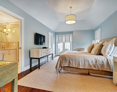 401 Monmouth Avenue - Photo Thumbnail 16
