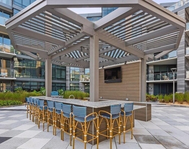 15 Morris Avenue - Photo Thumbnail 28