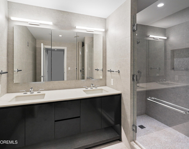 15 Morris Avenue - Photo Thumbnail 13
