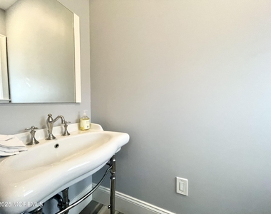 125 Cedar Avenue - Photo Thumbnail 18