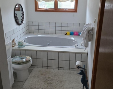 1206 Polaris Court - Photo Thumbnail 13
