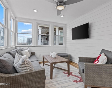 51 3rd Avenue - Photo Thumbnail 4