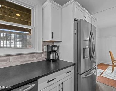 51 3rd Avenue - Photo Thumbnail 12