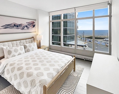 15 Morris Avenue - Photo Thumbnail 11