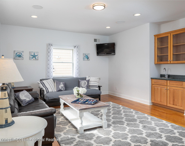 304 Cutter Lane - Photo Thumbnail 14
