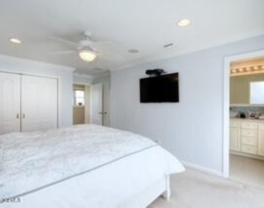 207 Ceylon Avenue - Photo Thumbnail 29