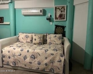 207 Ceylon Avenue - Photo Thumbnail 36
