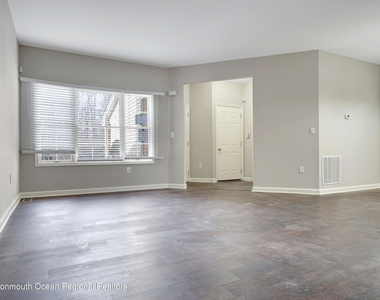 44 Smock Court - Photo Thumbnail 7