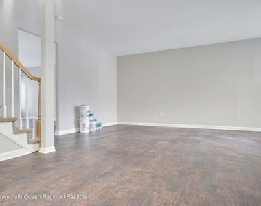 44 Smock Court - Photo Thumbnail 3