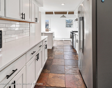 119 Branch Avenue - Photo Thumbnail 12