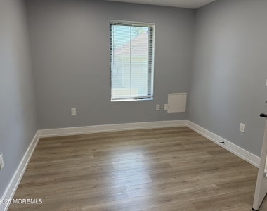 193 Liberty Street - Photo Thumbnail 10