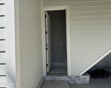 193 Liberty Street - Photo Thumbnail 6