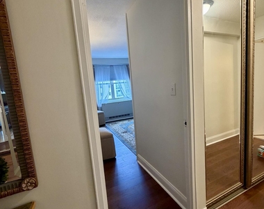 28 Riverside Avenue - Photo Thumbnail 21