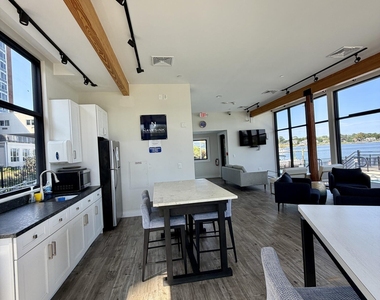 28 Riverside Avenue - Photo Thumbnail 35