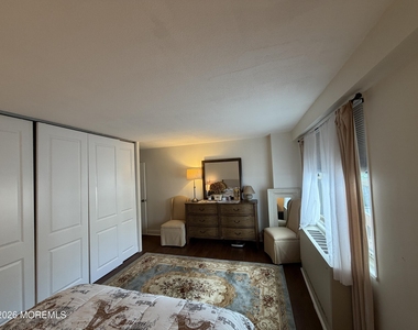 28 Riverside Avenue - Photo Thumbnail 11