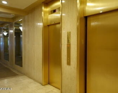28 Riverside Avenue - Photo Thumbnail 50