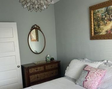 23 Surf Avenue - Photo Thumbnail 11