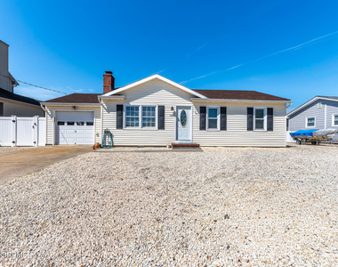 1201 Penguin Court - Photo Thumbnail 2