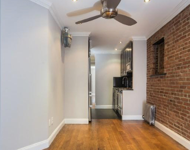 West 53 Street - Photo Thumbnail 8