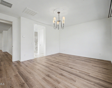 6954 W Maya Way - Photo Thumbnail 17