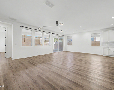 6954 W Maya Way - Photo Thumbnail 7