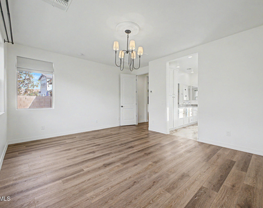6954 W Maya Way - Photo Thumbnail 18