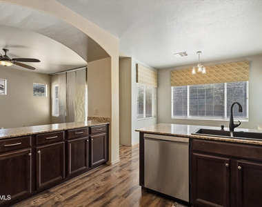 35203 N 30th Lane - Photo Thumbnail 9
