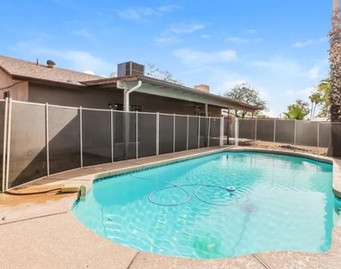 1643 W Muriel Drive - Photo Thumbnail 19