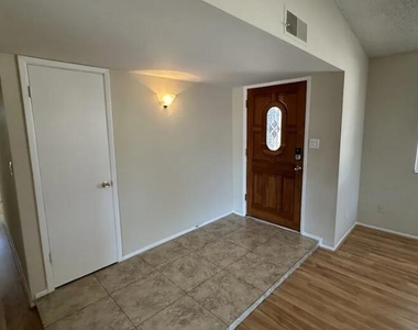 1643 W Muriel Drive - Photo Thumbnail 1