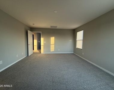 5618 N 87th Drive - Photo Thumbnail 17