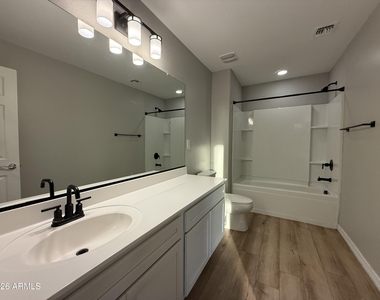 5618 N 87th Drive - Photo Thumbnail 26