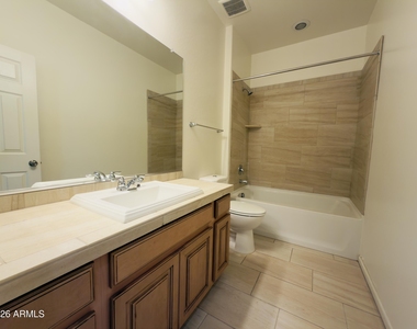3569 E Peartree Lane - Photo Thumbnail 20