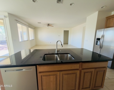3569 E Peartree Lane - Photo Thumbnail 11