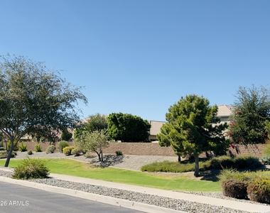 3569 E Peartree Lane - Photo Thumbnail 27