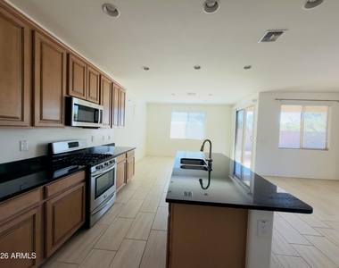 3569 E Peartree Lane - Photo Thumbnail 13