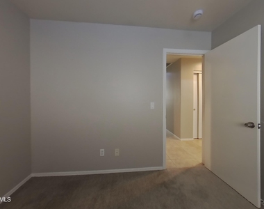 8006 W Pima Street - Photo Thumbnail 8