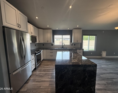 1567 N Tucana Court - Photo Thumbnail 6