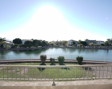 2706 N 111th Lane - Photo Thumbnail 2