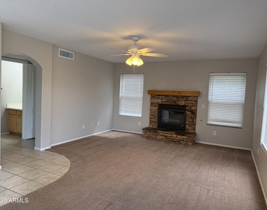 2706 N 111th Lane - Photo Thumbnail 30