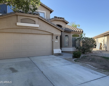 2706 N 111th Lane - Photo Thumbnail 1