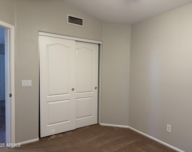 2706 N 111th Lane - Photo Thumbnail 23