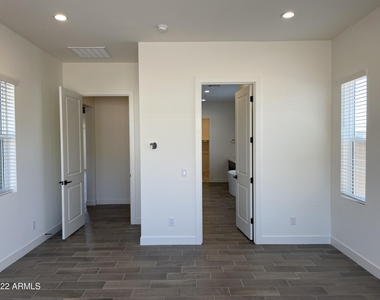 17250 W Edinburg Street - Photo Thumbnail 9