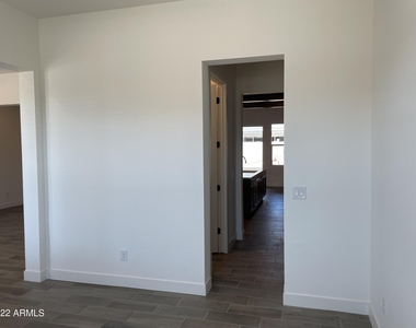 17250 W Edinburg Street - Photo Thumbnail 35