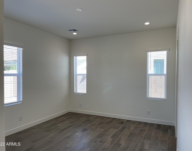 17250 W Edinburg Street - Photo Thumbnail 16
